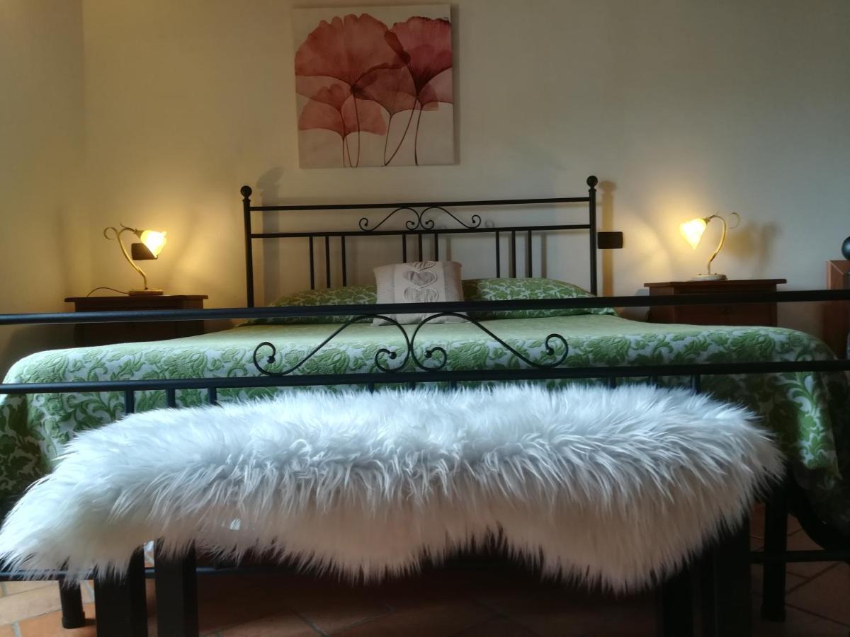 La Casa Del Borgo Apartment เบเวรีโน ภายนอก รูปภาพ