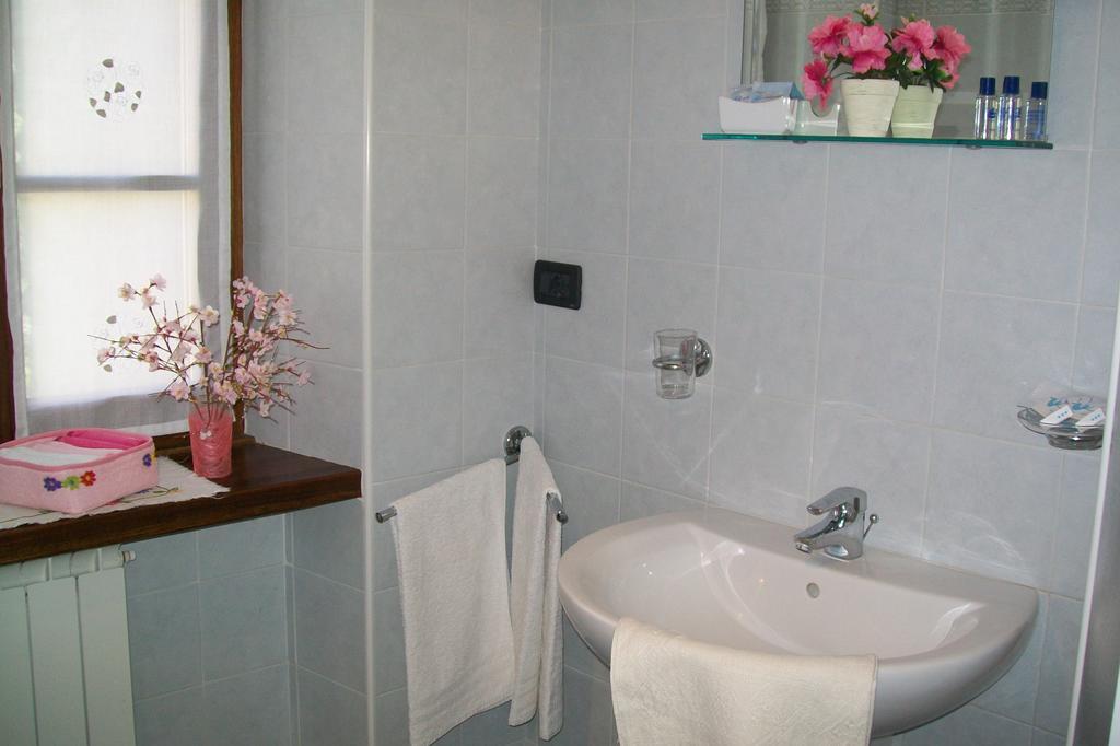 La Casa Del Borgo Apartment เบเวรีโน ห้อง รูปภาพ