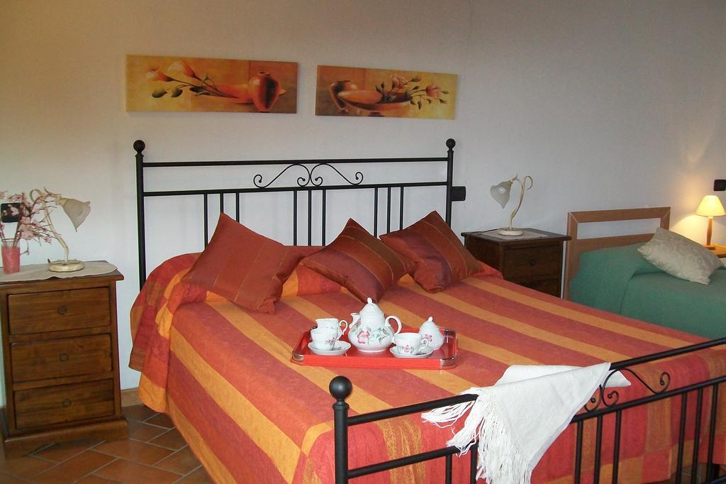 La Casa Del Borgo Apartment เบเวรีโน ห้อง รูปภาพ